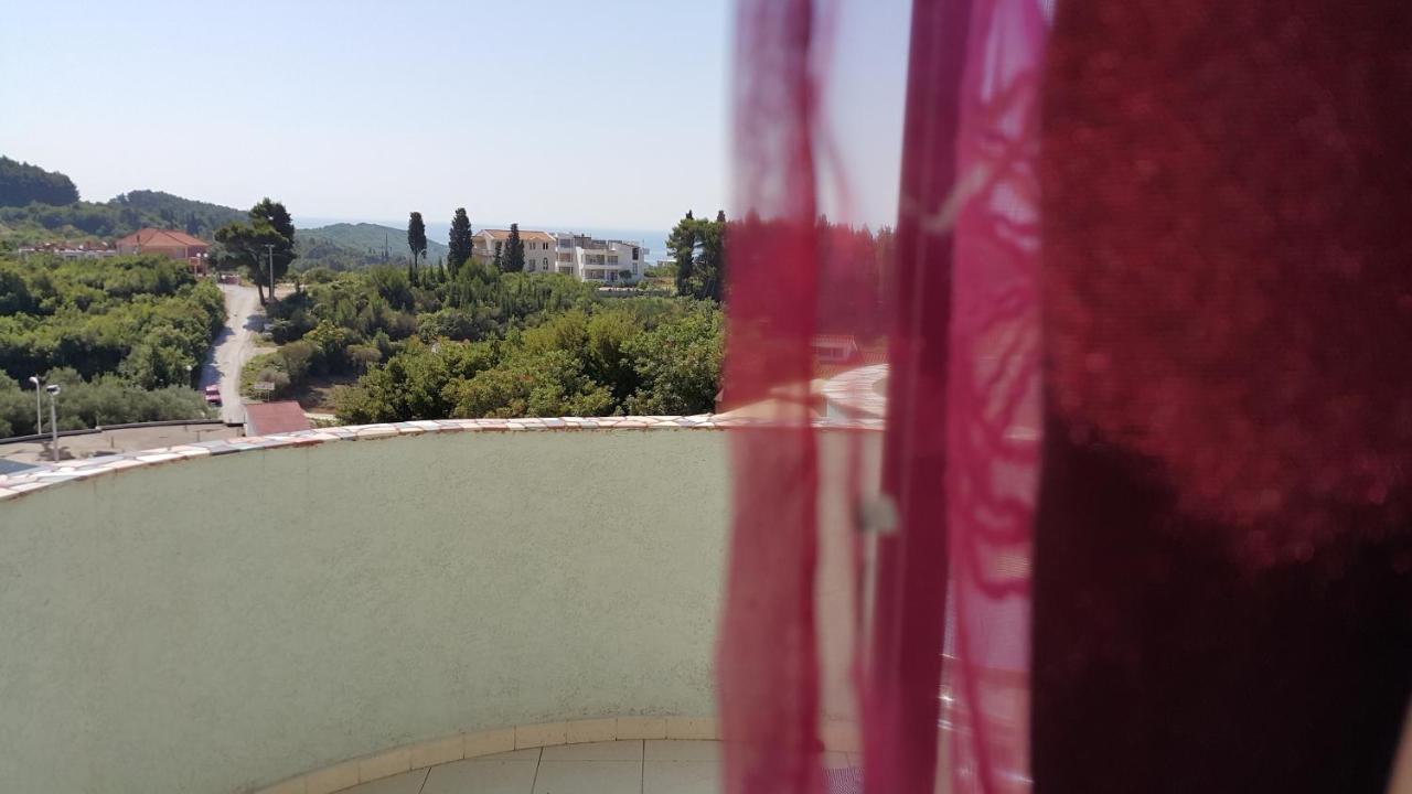 Apartmani Aida Ulcinj Exterior foto