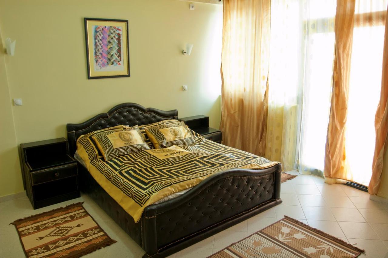 Apartmani Aida Ulcinj Exterior foto