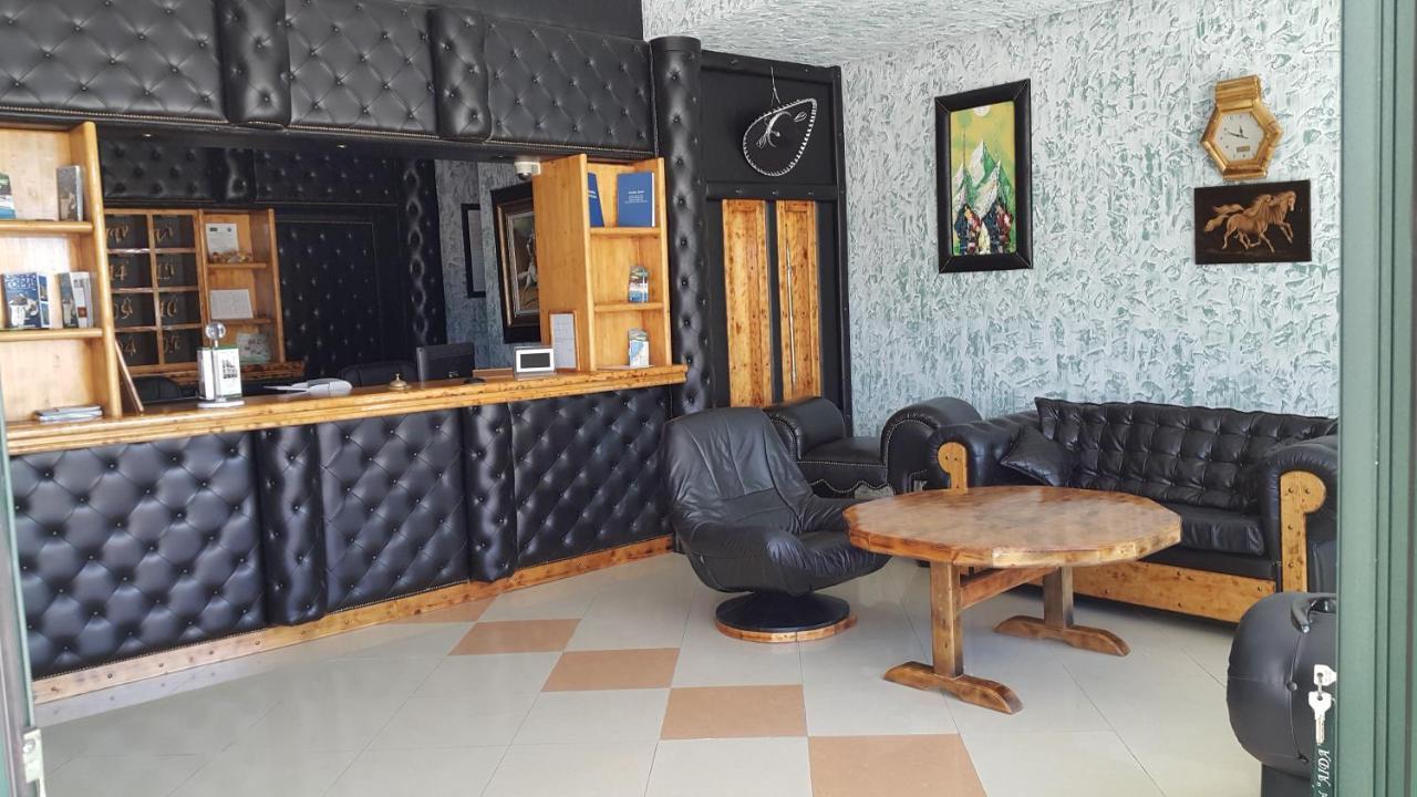 Apartmani Aida Ulcinj Exterior foto